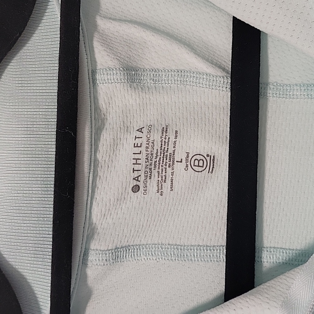 EUC Women'a Athelta Momentum Seamless Golf Polo- size Large - Picture 2 of 3